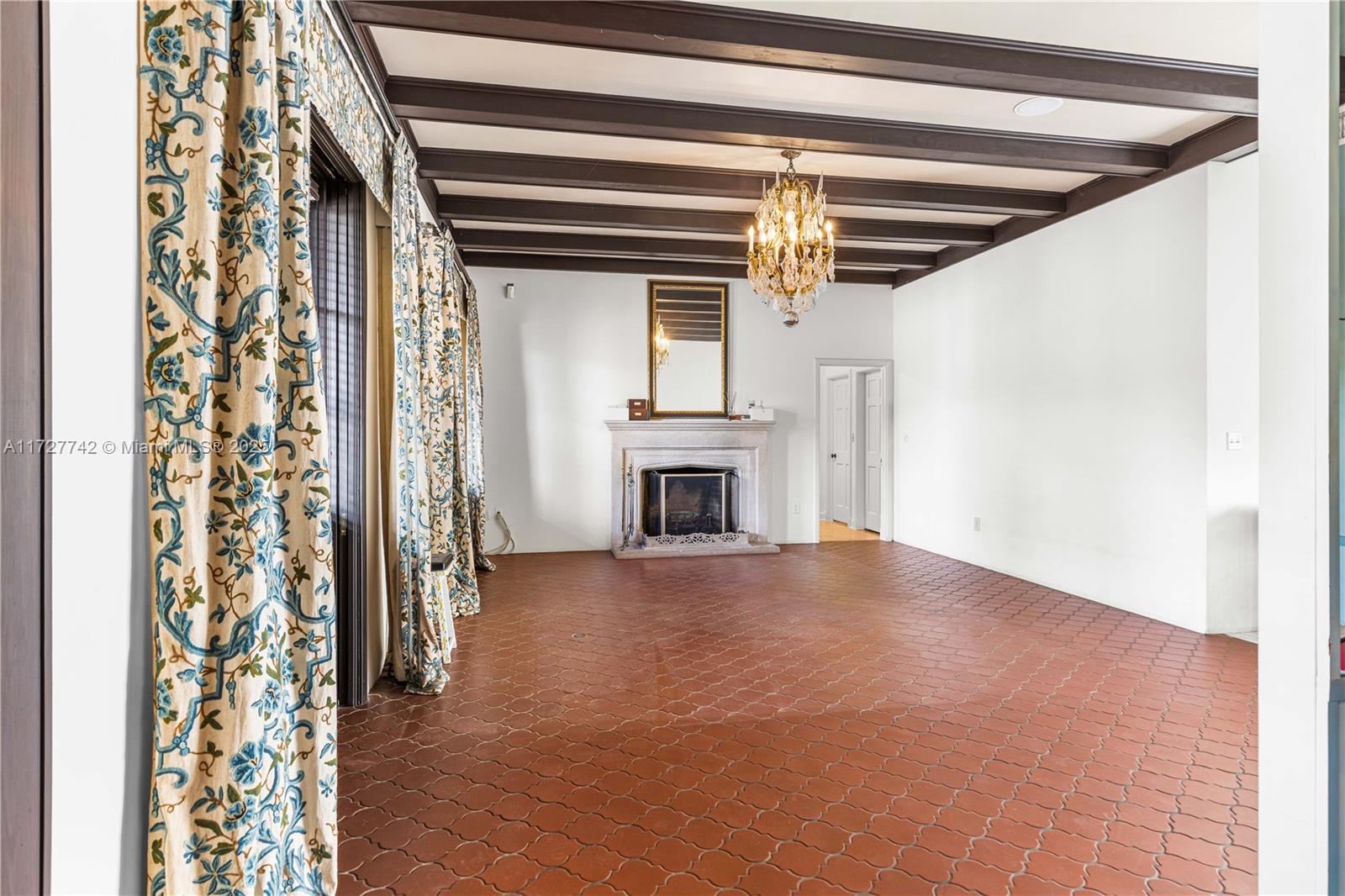 1181 S Alhambra Cir