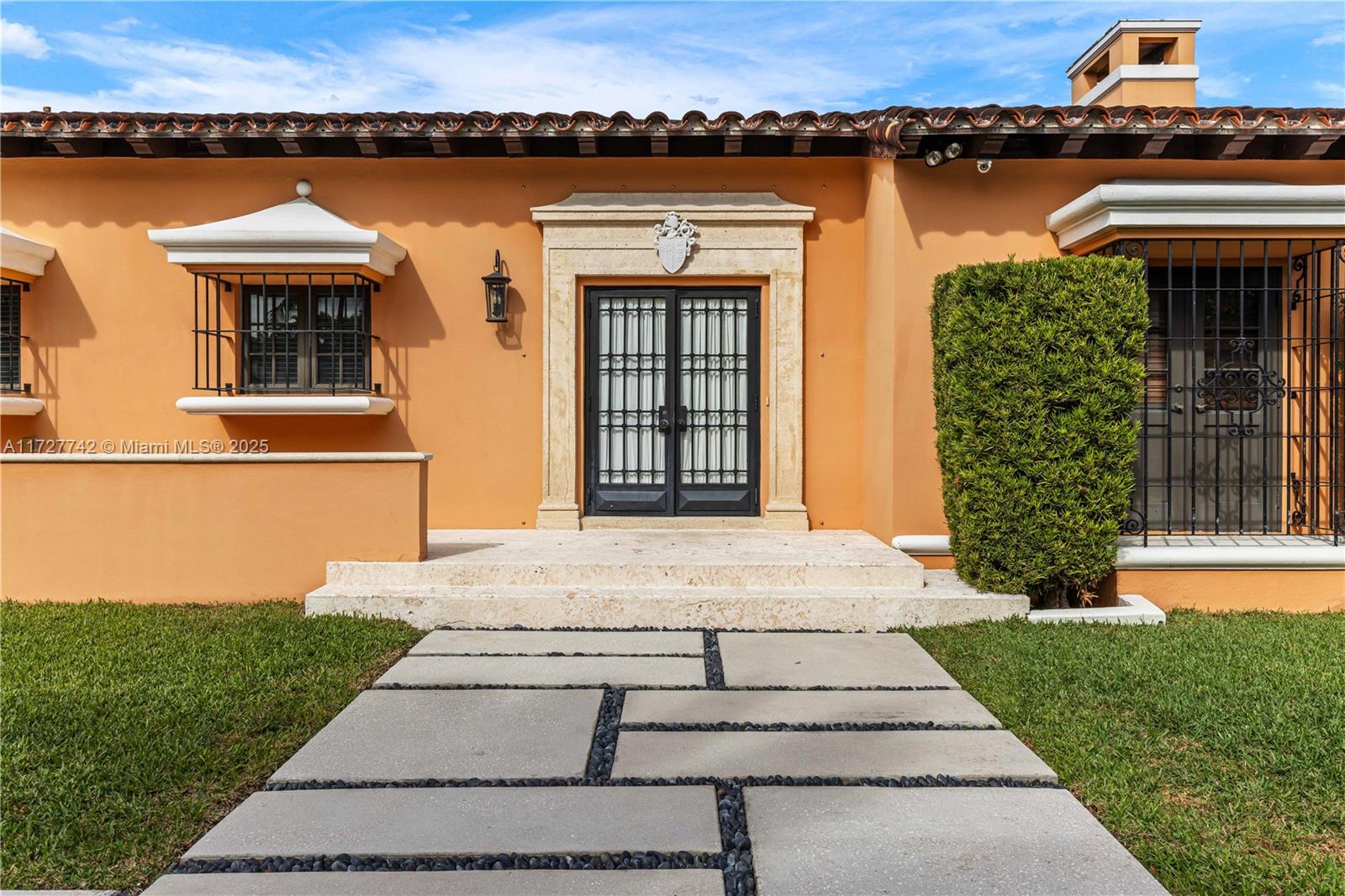 1181 S Alhambra Cir