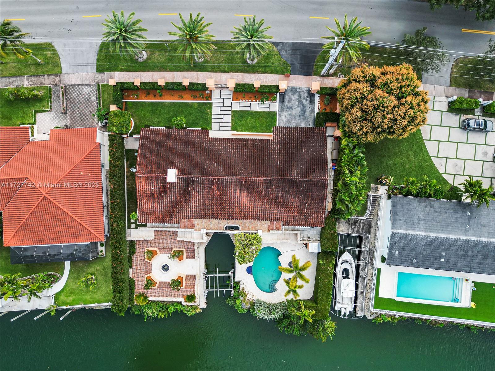 1181 S Alhambra Cir