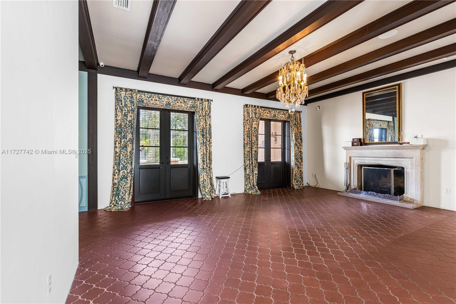 1181 S Alhambra Cir