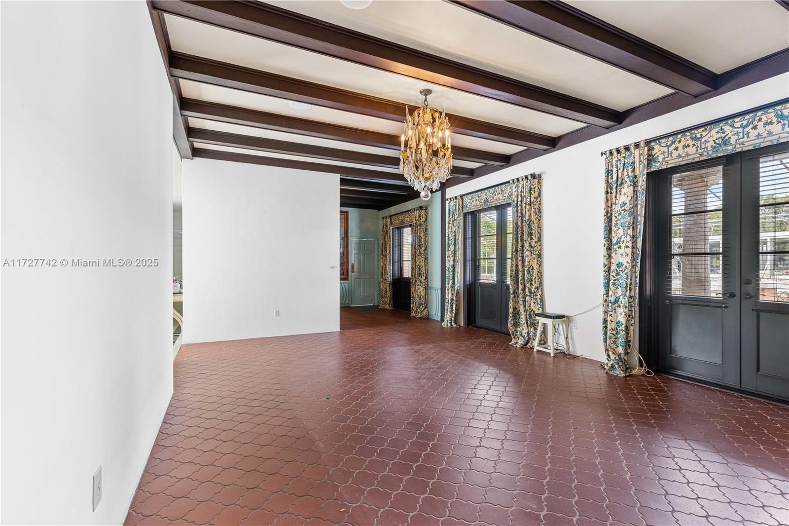 1181 S Alhambra Cir