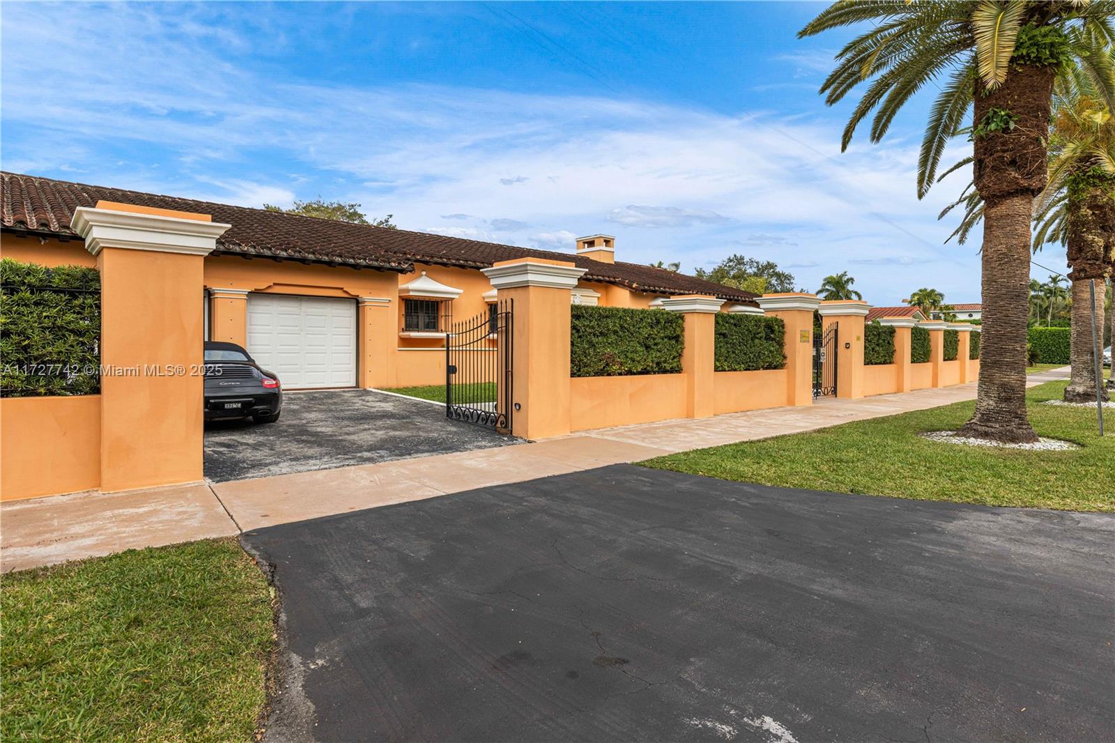 1181 S Alhambra Cir