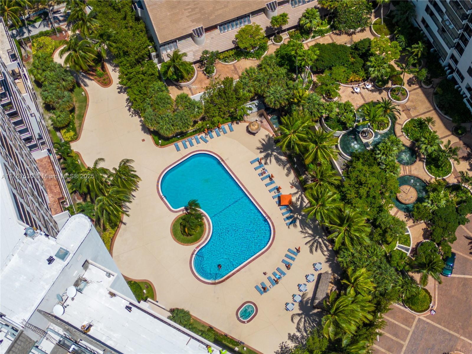 540 Brickell Key Dr # 407