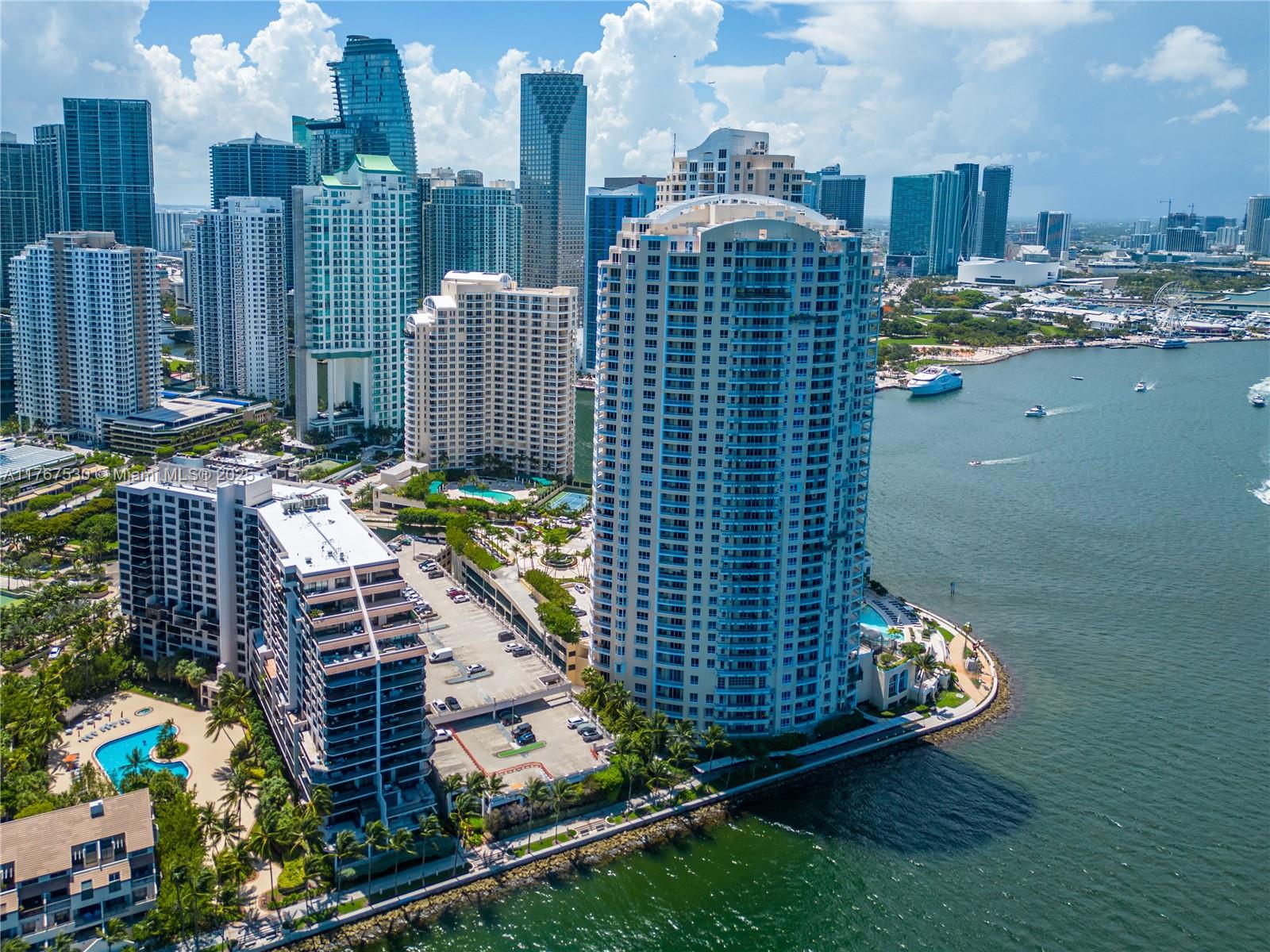 540 Brickell Key Dr # 407