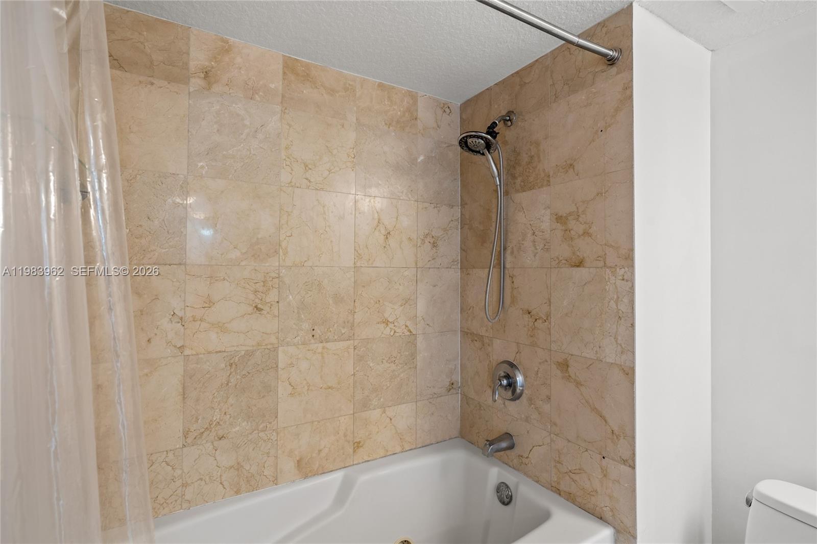 1800 N Bayshore Dr # 1208