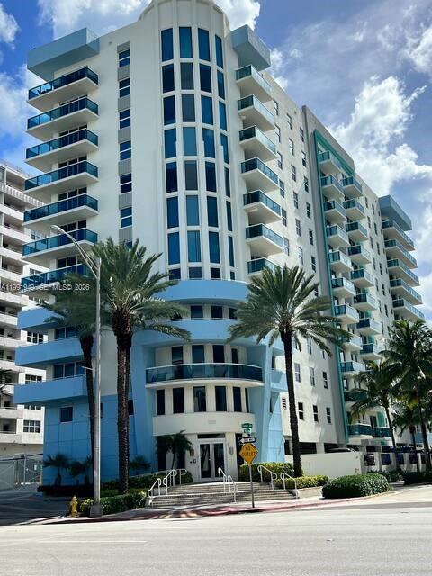 9172 Collins Ave # 305
