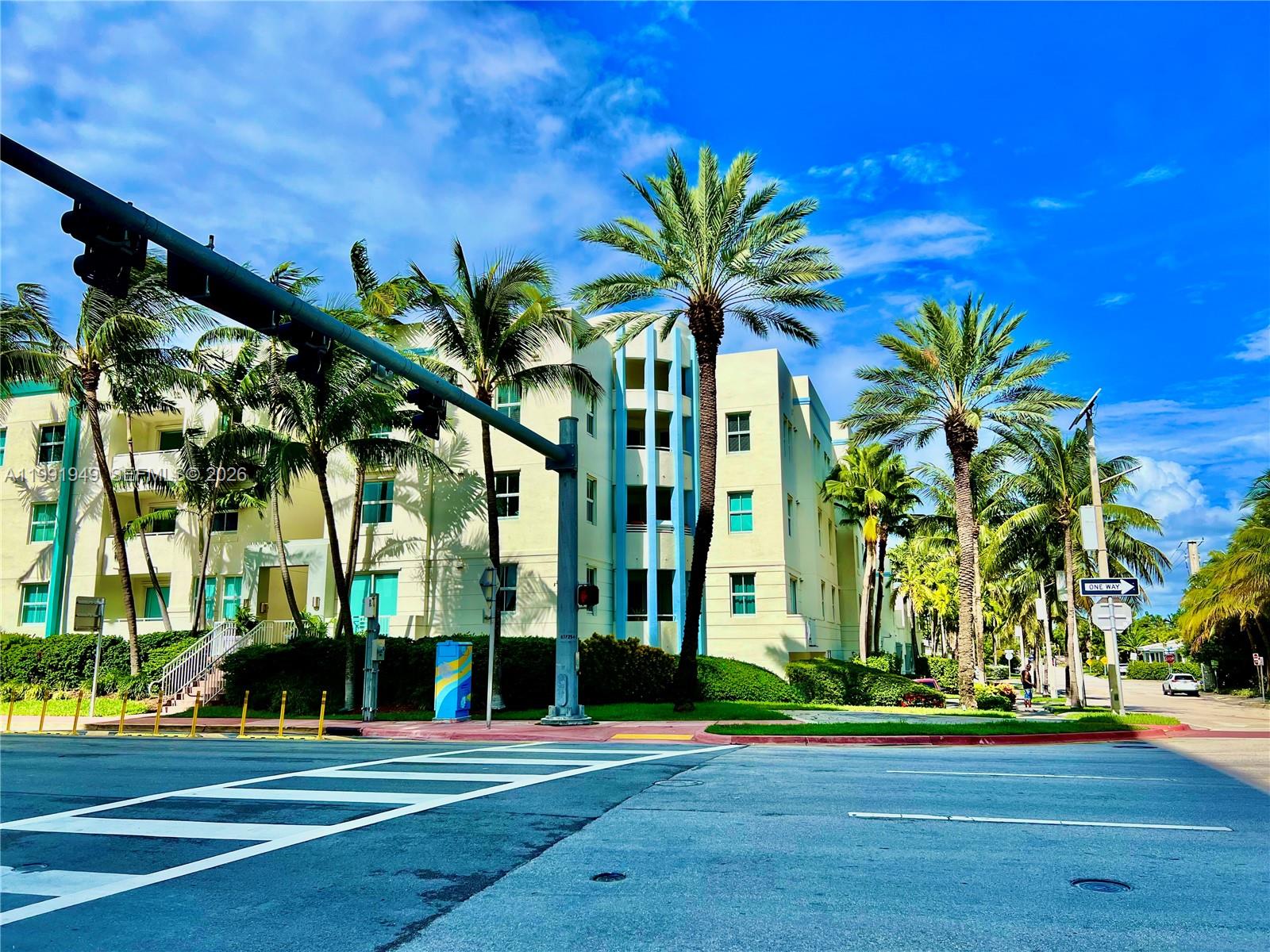 9172 Collins Ave # 305