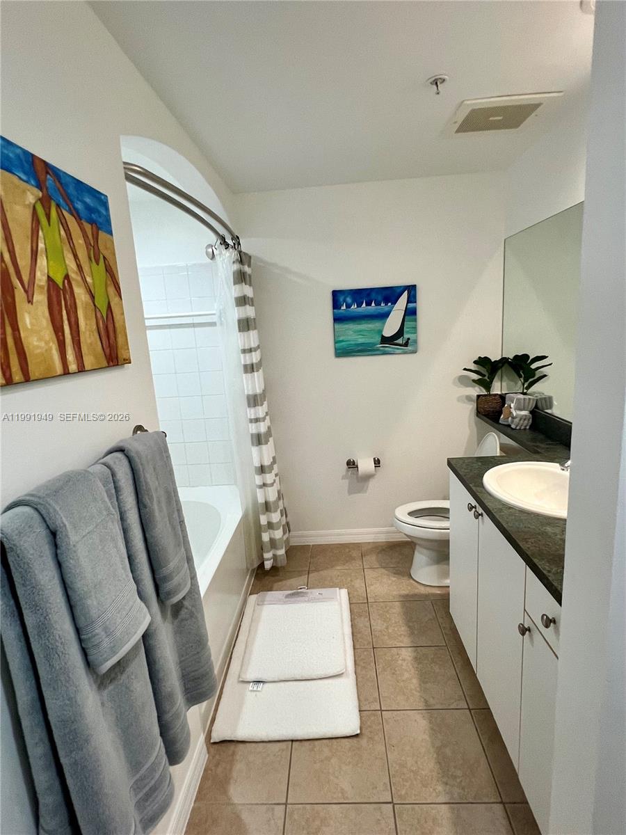 9172 Collins Ave # 305