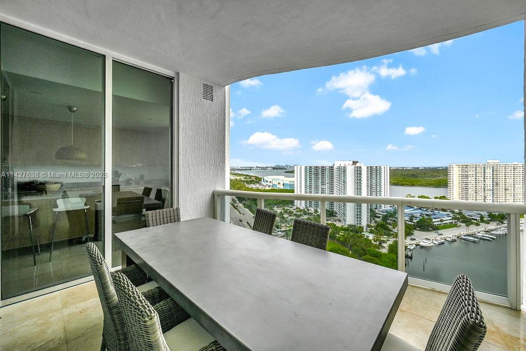 15901 Collins Ave # 1804