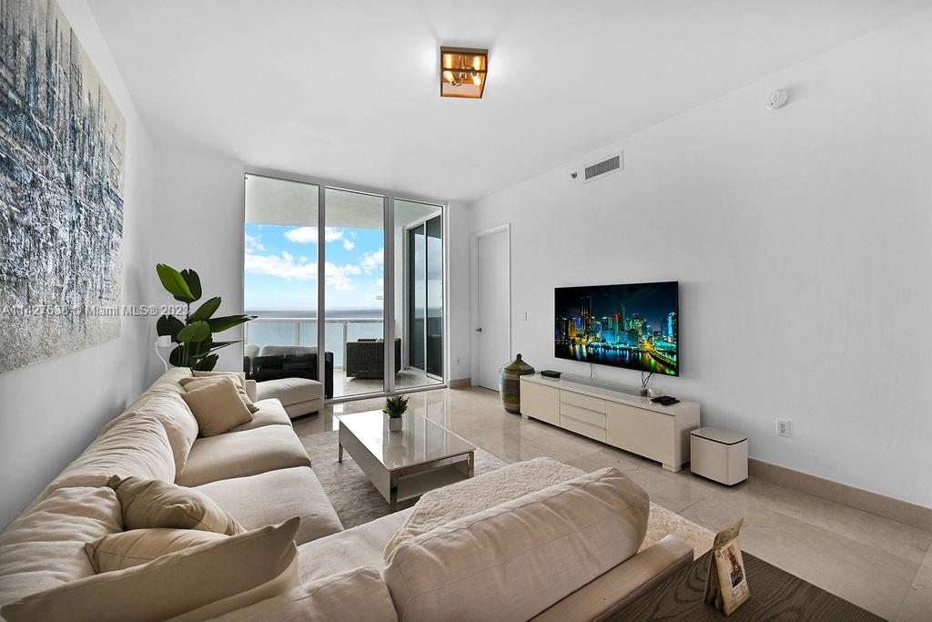 15901 Collins Ave # 1804