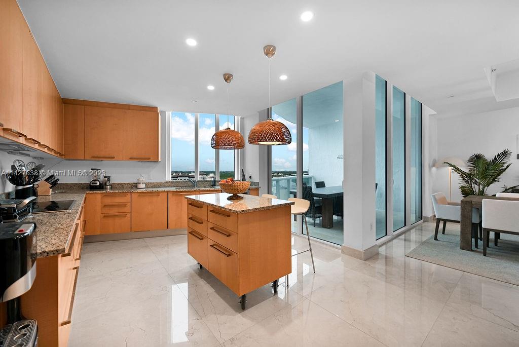 15901 Collins Ave # 1804