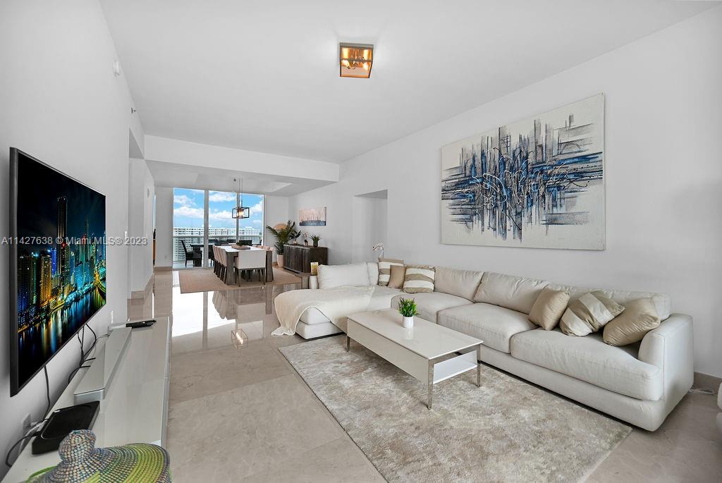 15901 Collins Ave # 1804