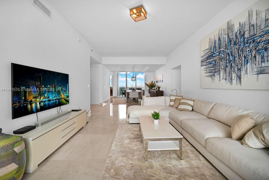 15901 Collins Ave # 1804