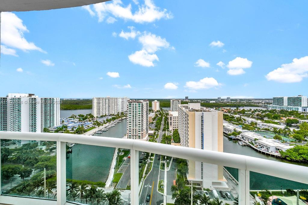 15901 Collins Ave # 1804