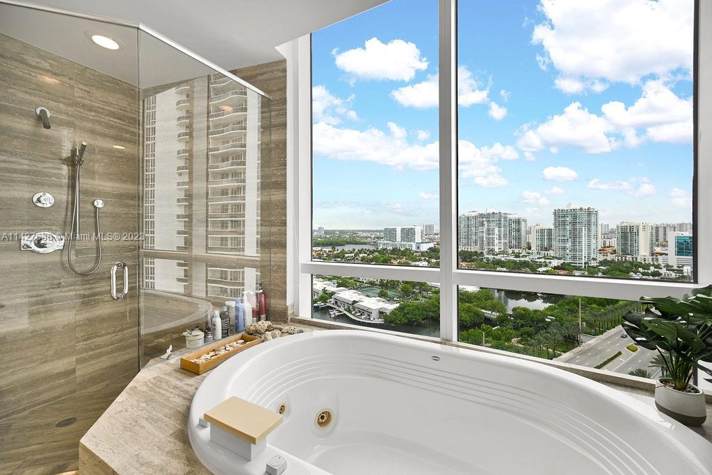 15901 Collins Ave # 1804