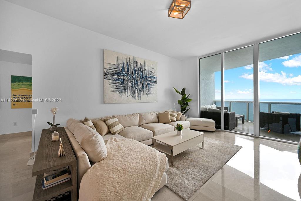 15901 Collins Ave # 1804