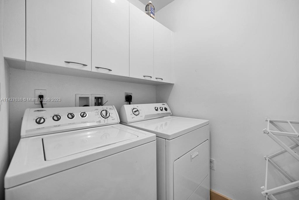 15901 Collins Ave # 1804