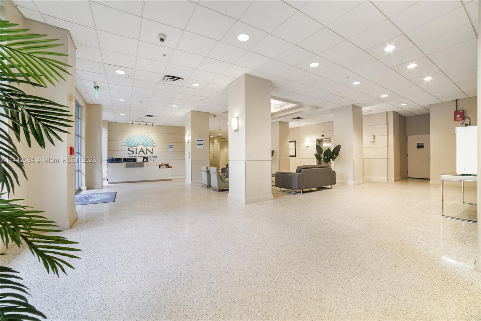 4001 S Ocean Dr # 11P