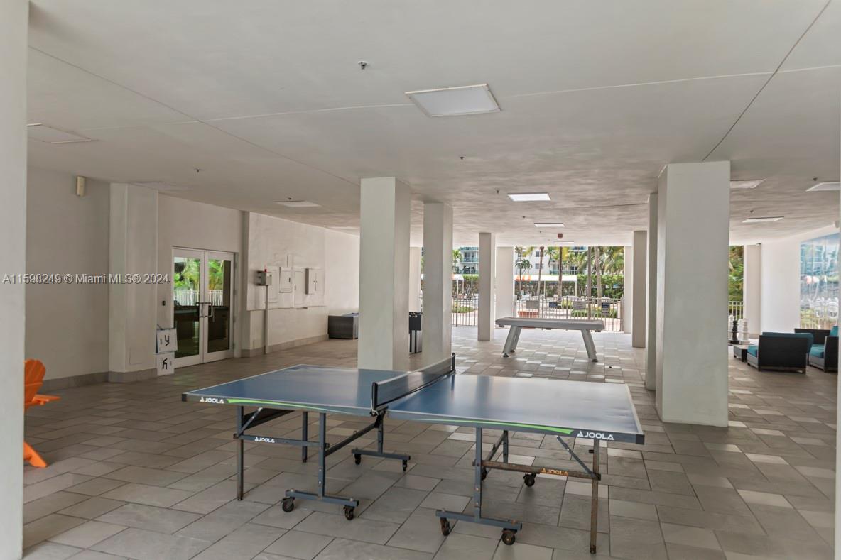 19380 Collins Ave # 1615