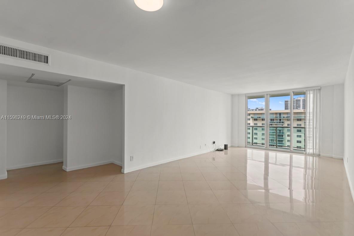 19380 Collins Ave # 1615