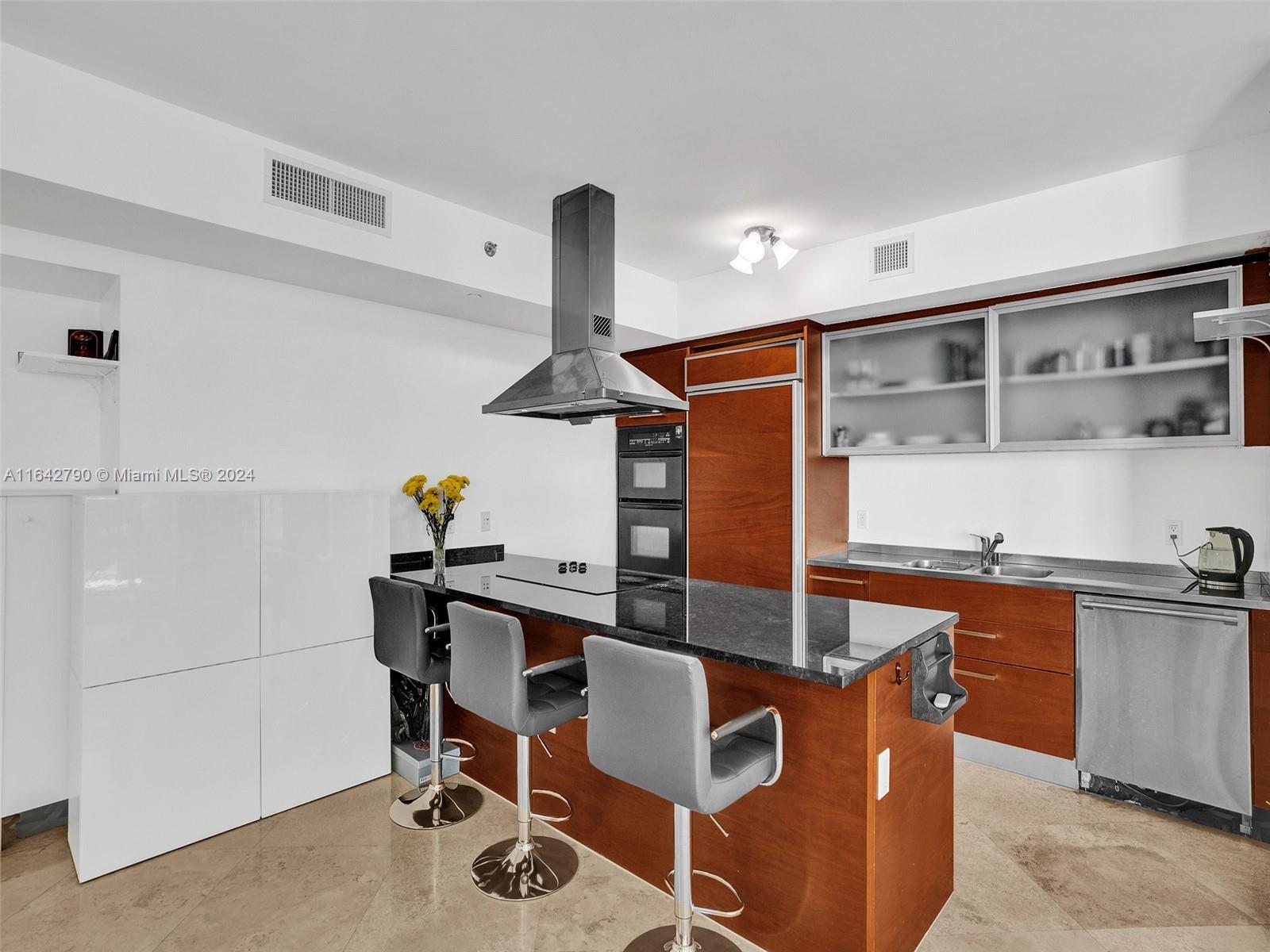 1850 S Ocean Dr # 3910