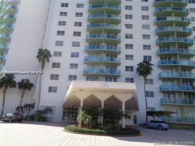 19380 Collins Ave # 1611