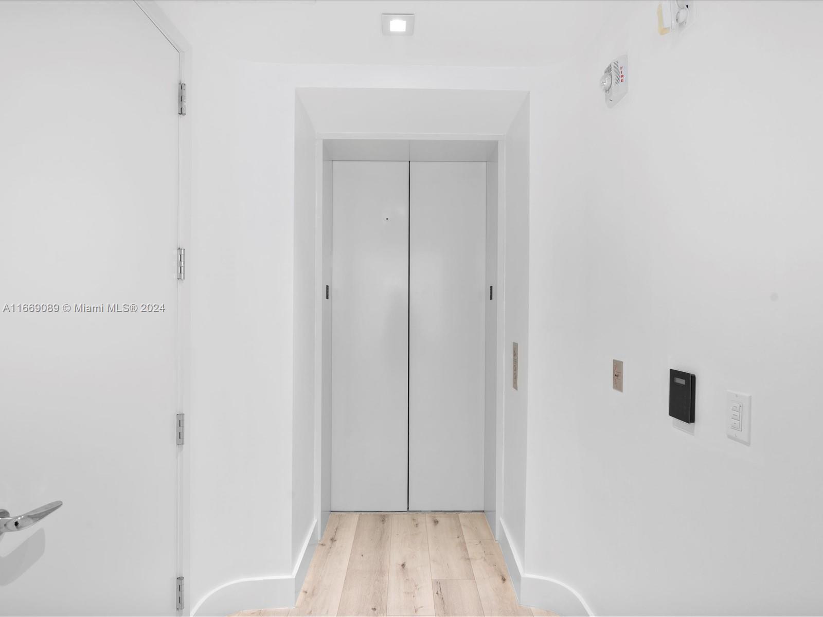 16901 Collins Ave # 604