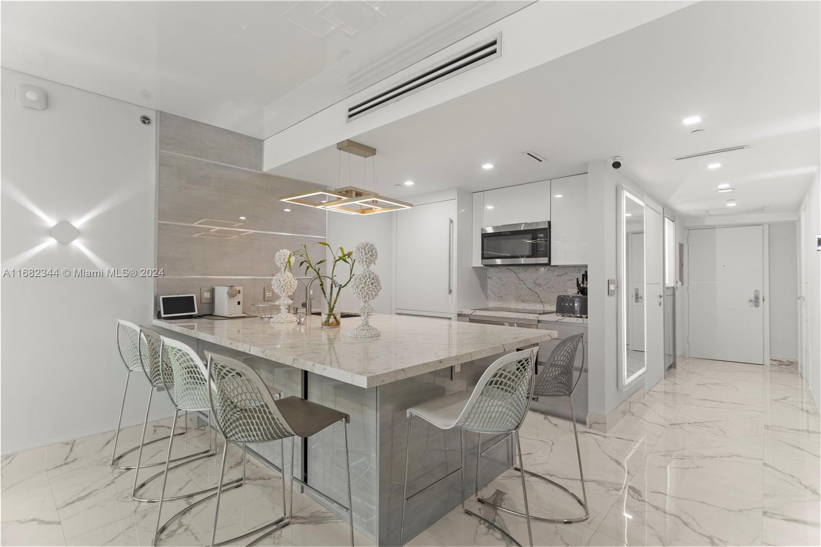 1850 S Ocean Dr # 1009