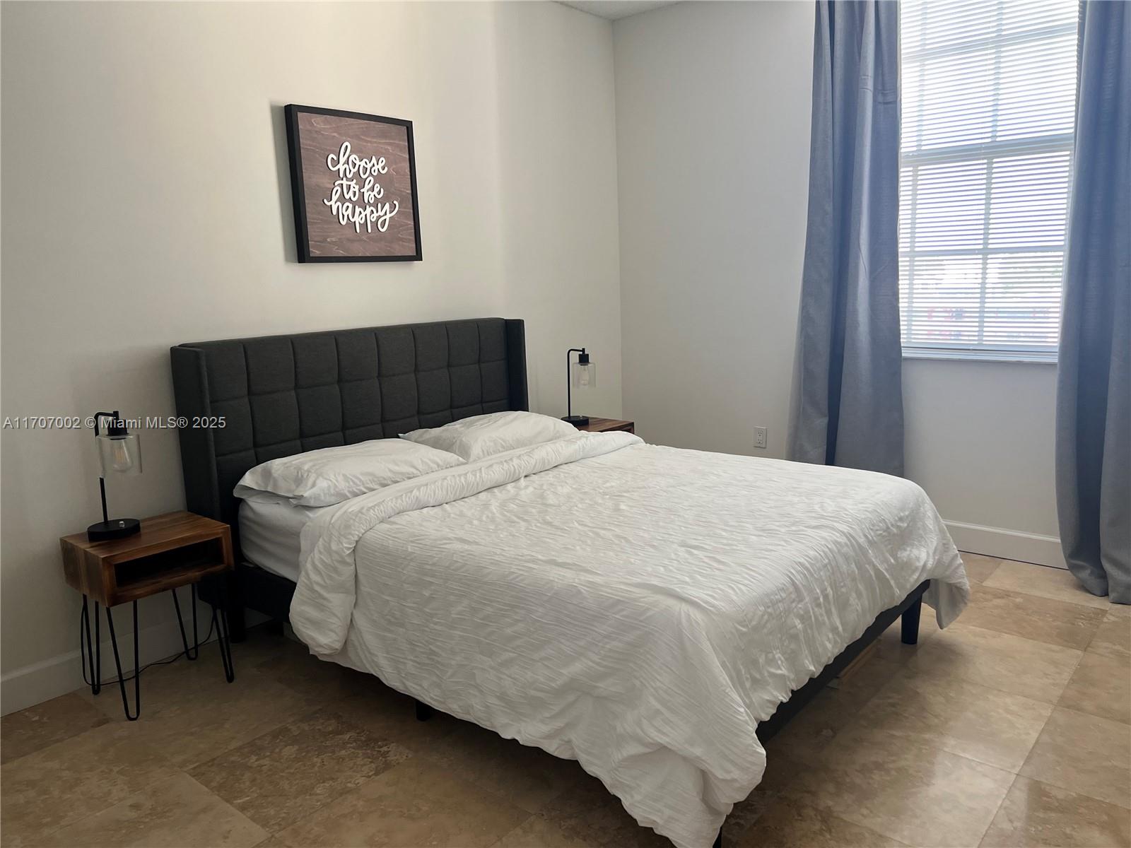 1919 Van Buren St # 804A