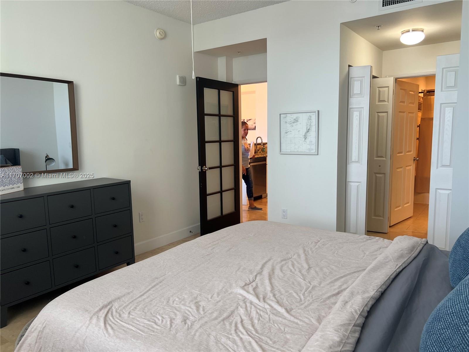 1919 Van Buren St # 804A