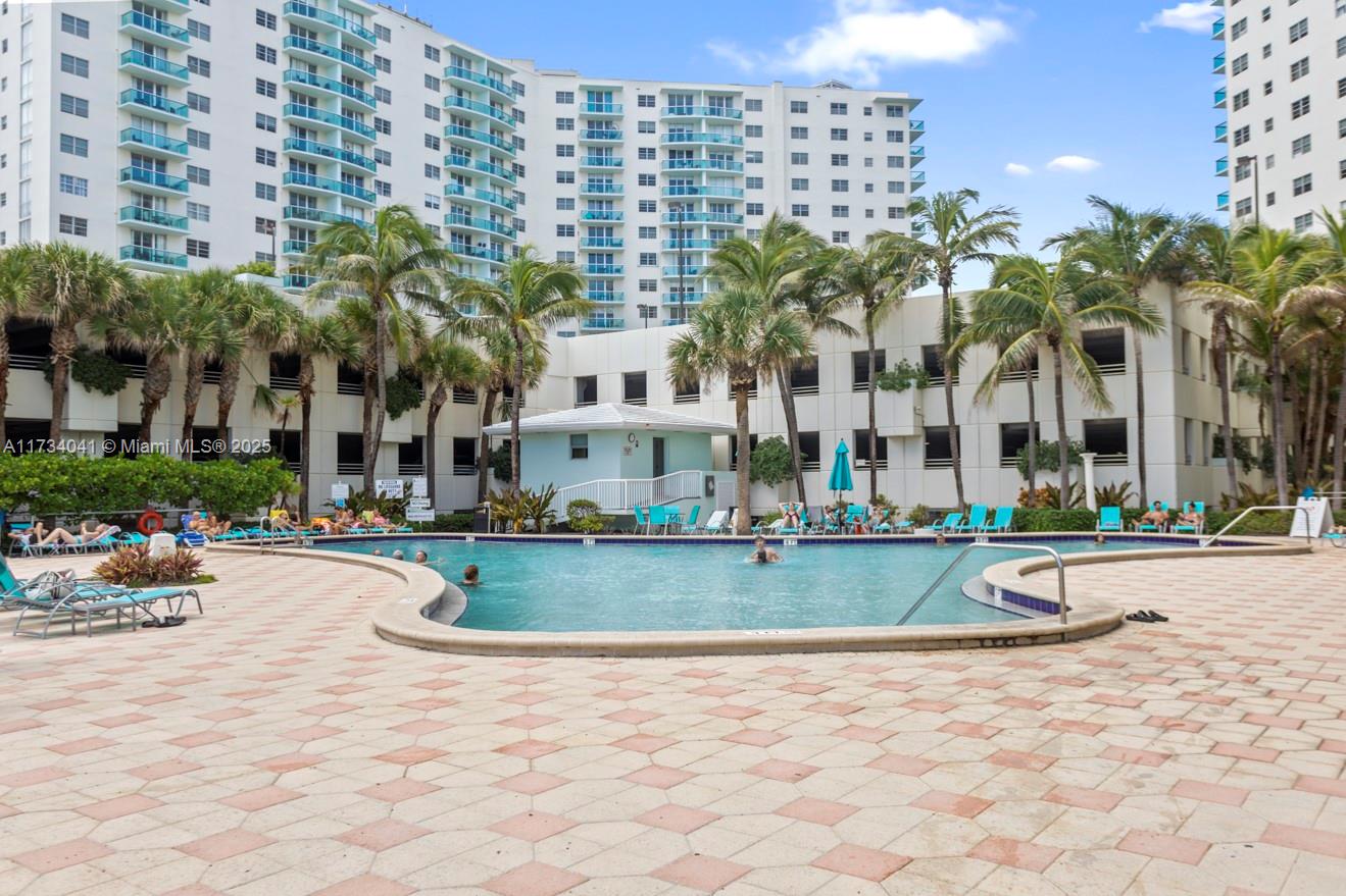 3801 S Ocean Dr # 10Q