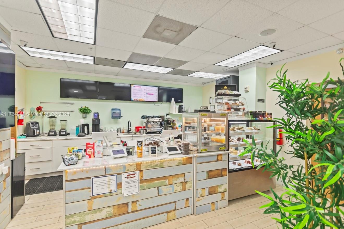 3801 S Ocean Dr # 10Q