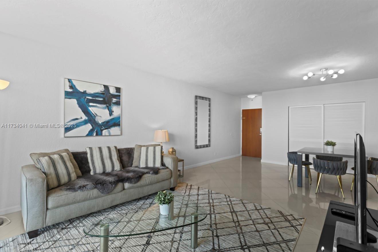 3801 S Ocean Dr # 10Q