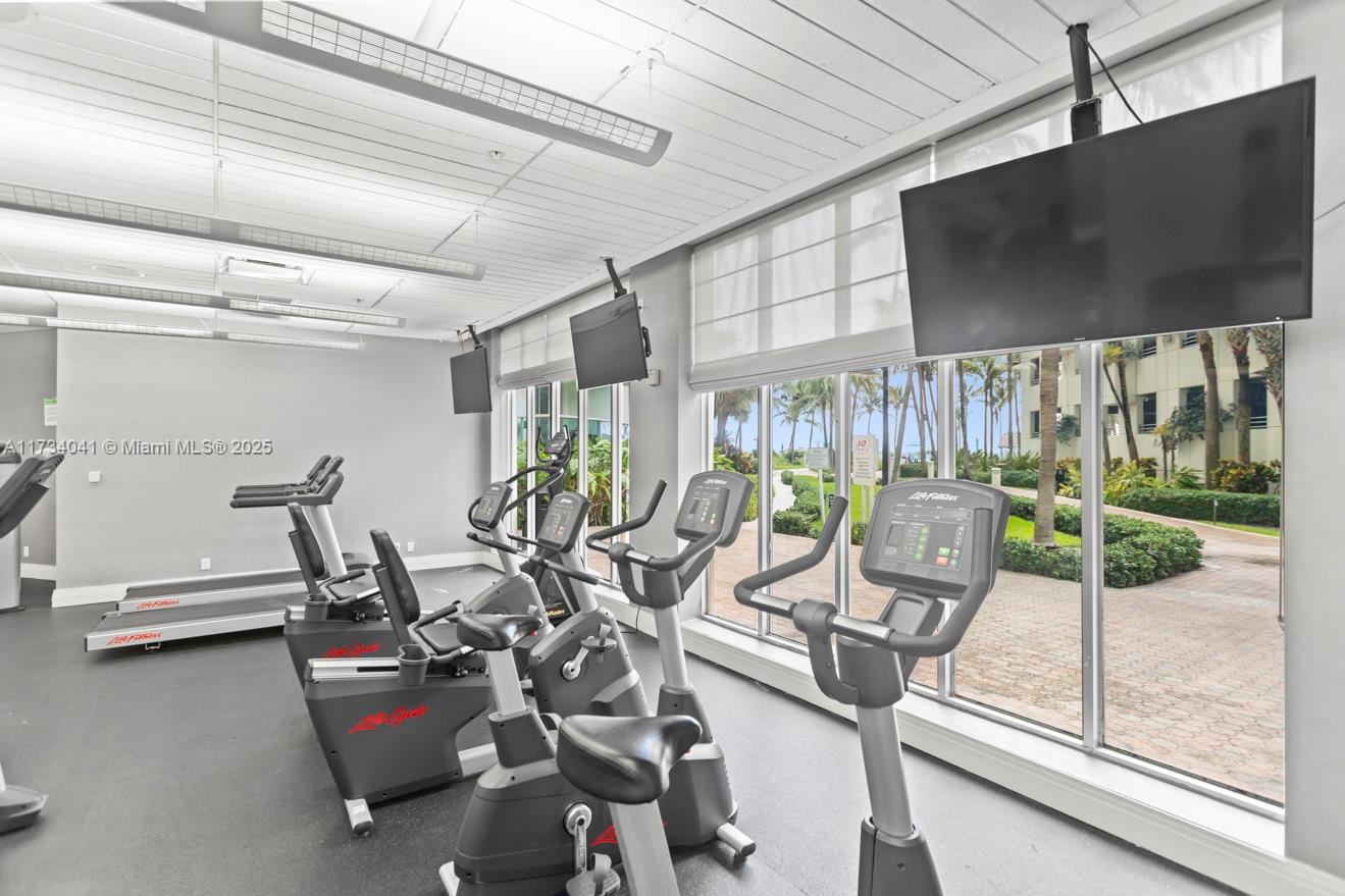 3801 S Ocean Dr # 10Q