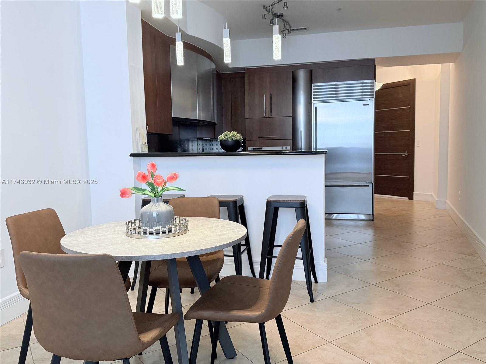 18101 Collins Ave Unit: PH106