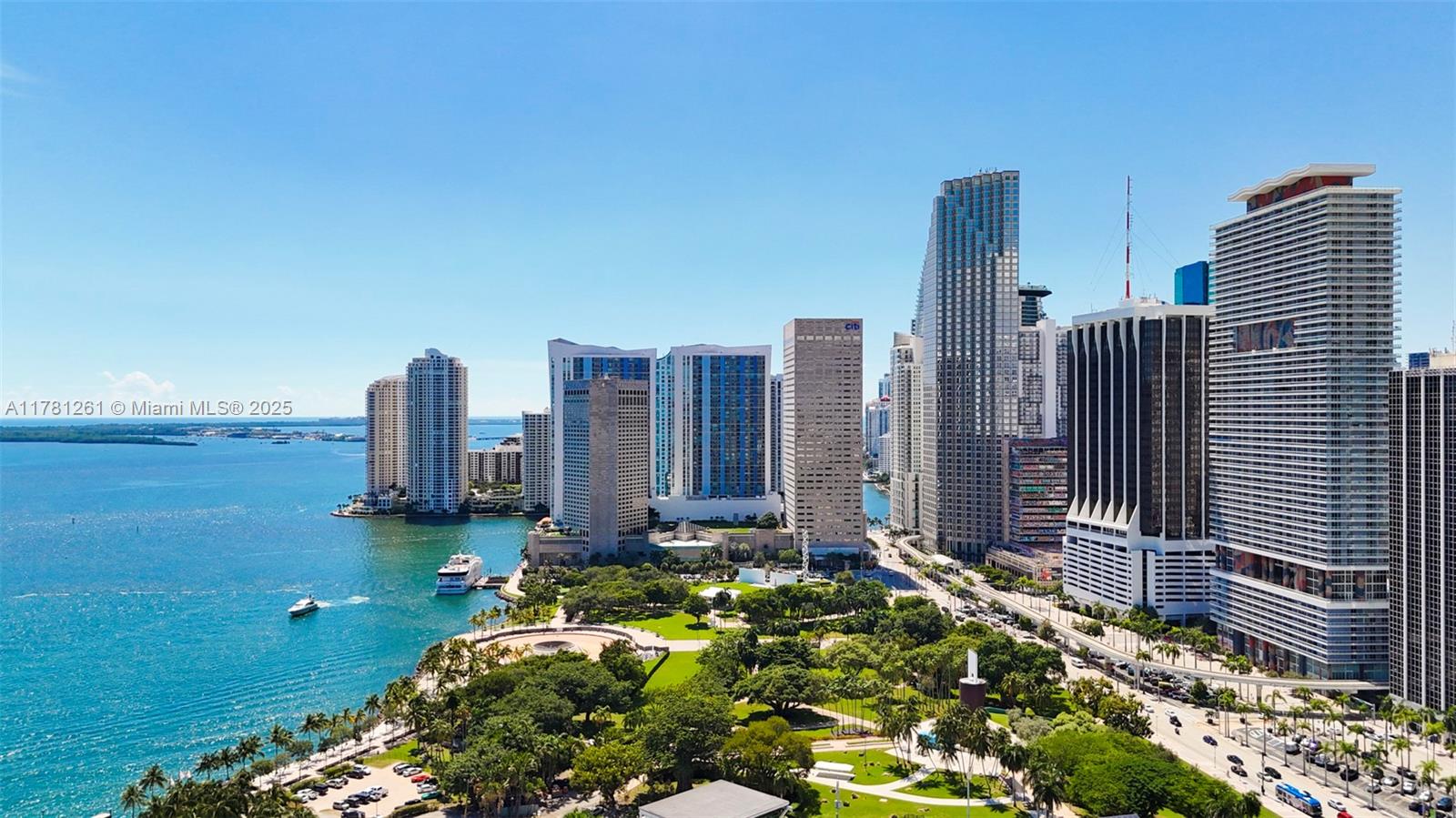 300 S Biscayne Blvd # 2414 Unit: T-2414