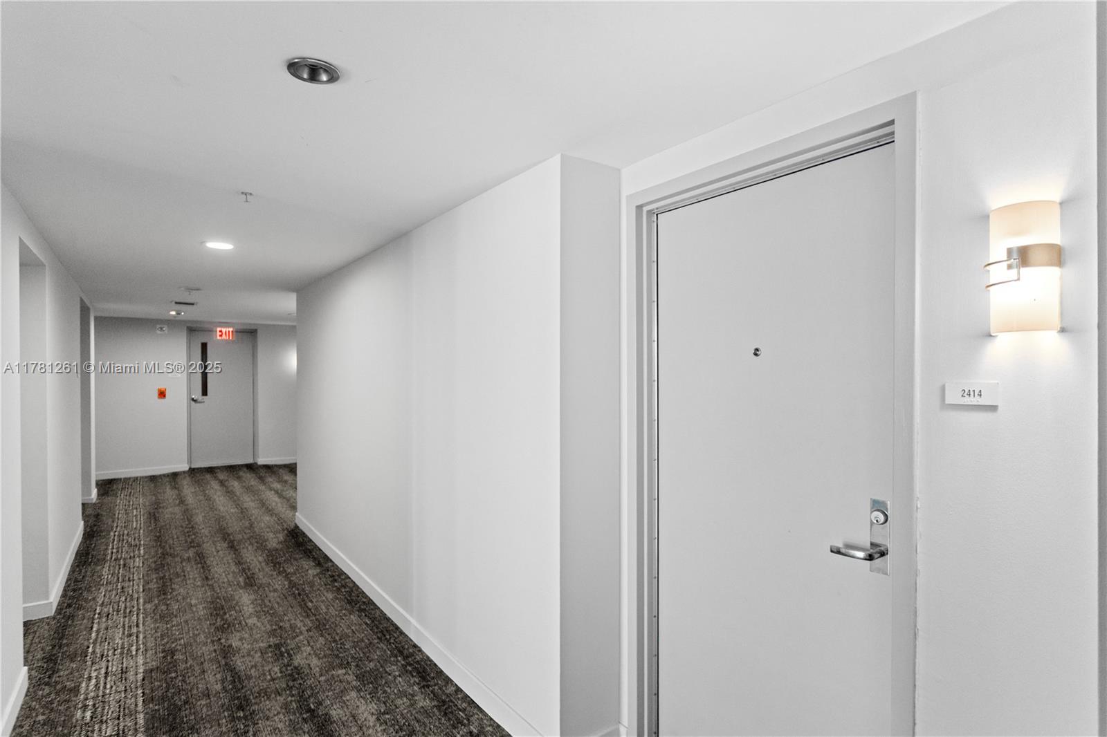 300 S Biscayne Blvd # 2414 Unit: T-2414