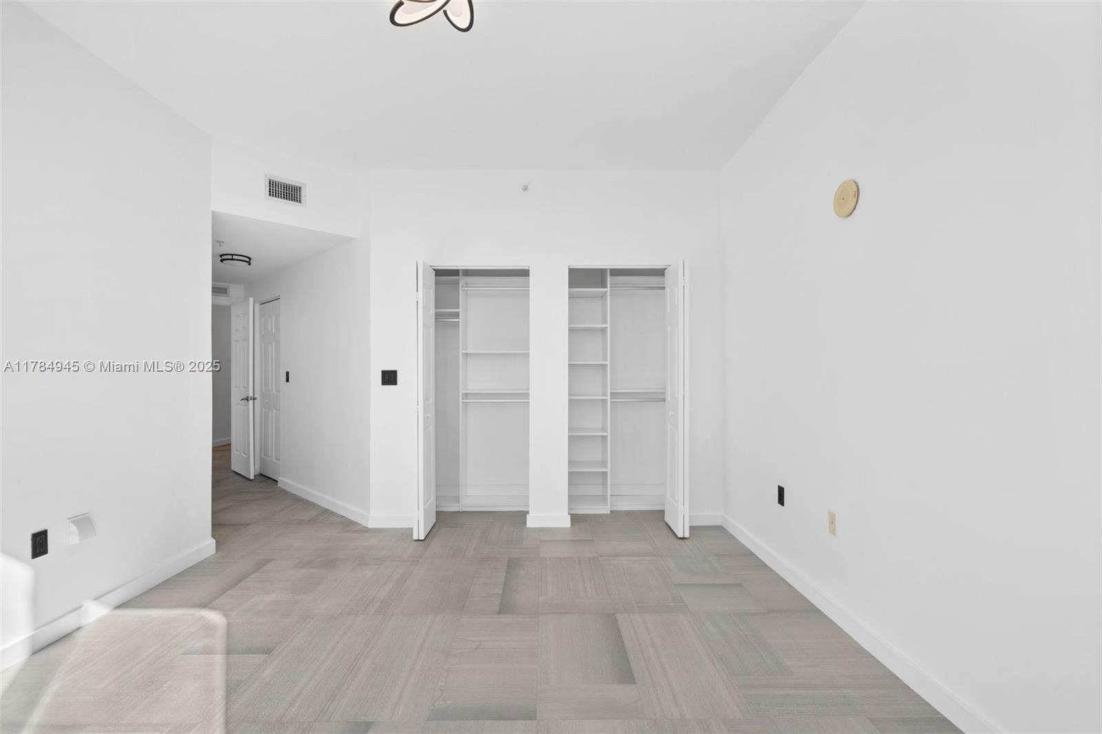 1745 E Hallandale Beach Blvd Unit: PH05W