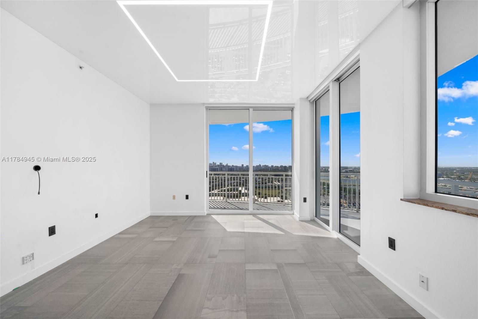 1745 E Hallandale Beach Blvd Unit: PH05W