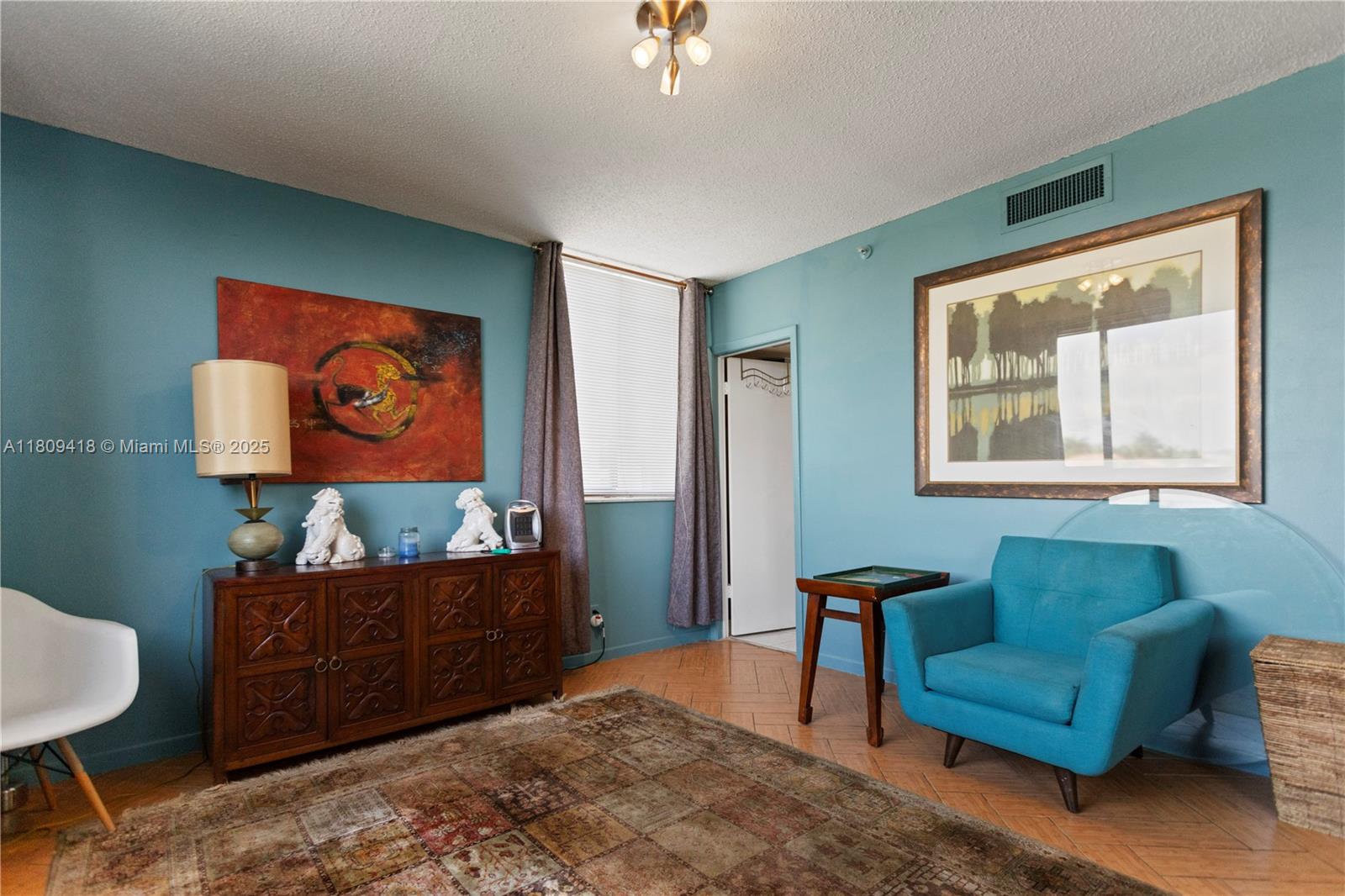 2300 NE 33rd Ave # 401