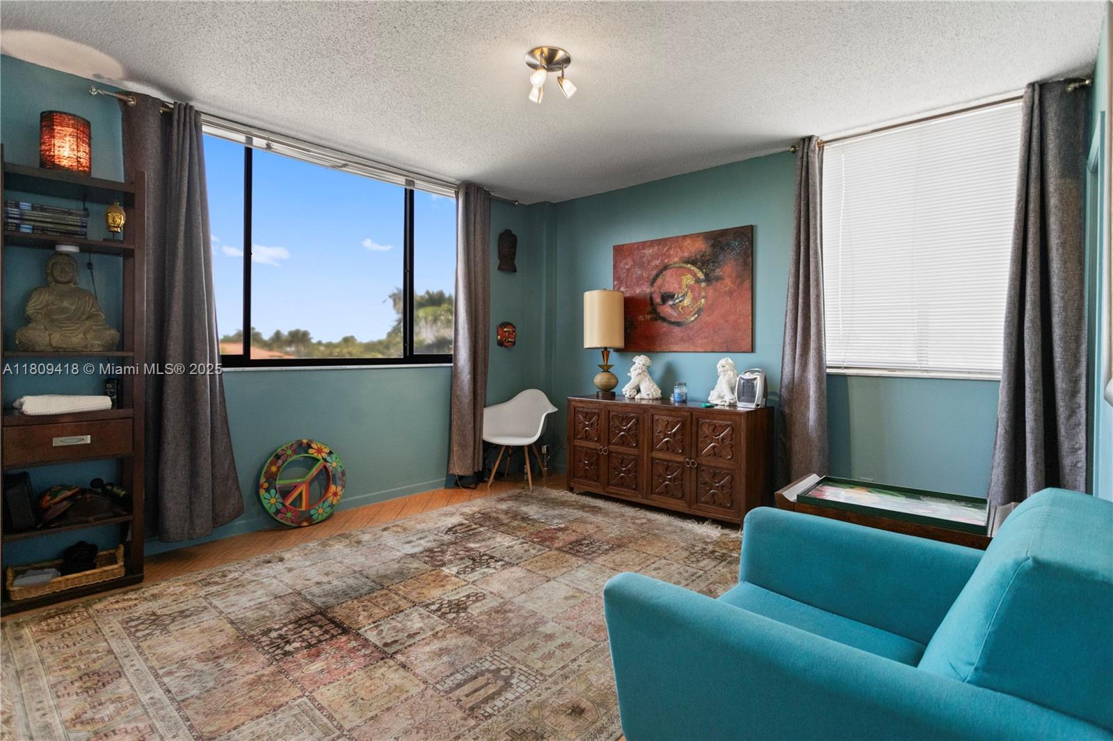 2300 NE 33rd Ave # 401