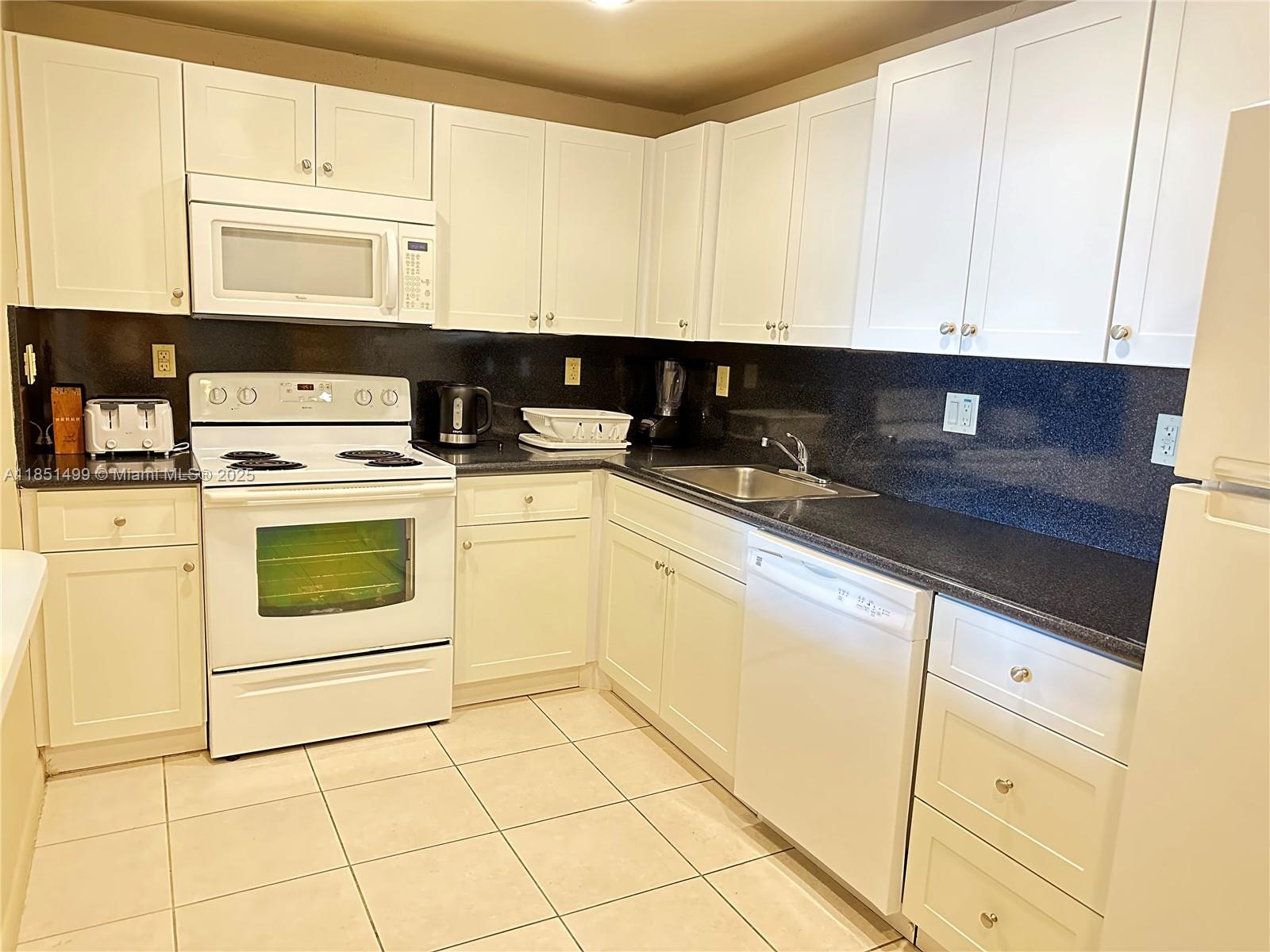 19390 Collins Ave # 1401