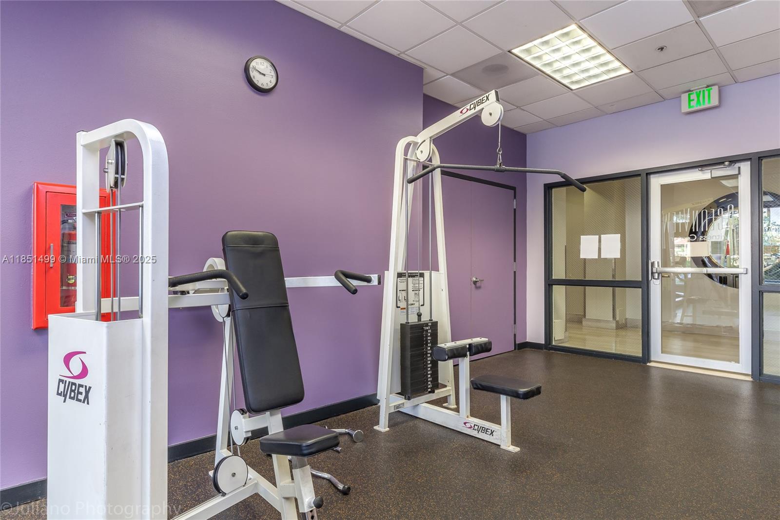 19390 Collins Ave # 1401