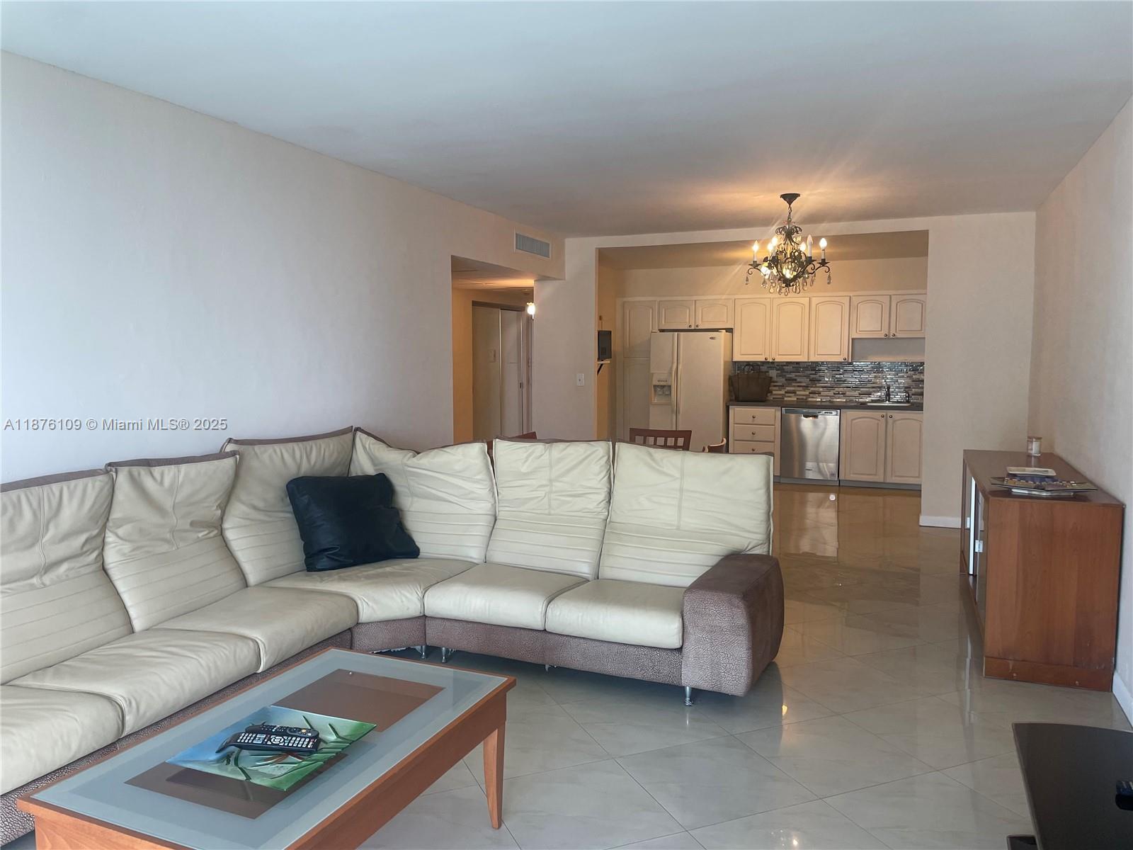 19380 Collins Ave # 1014