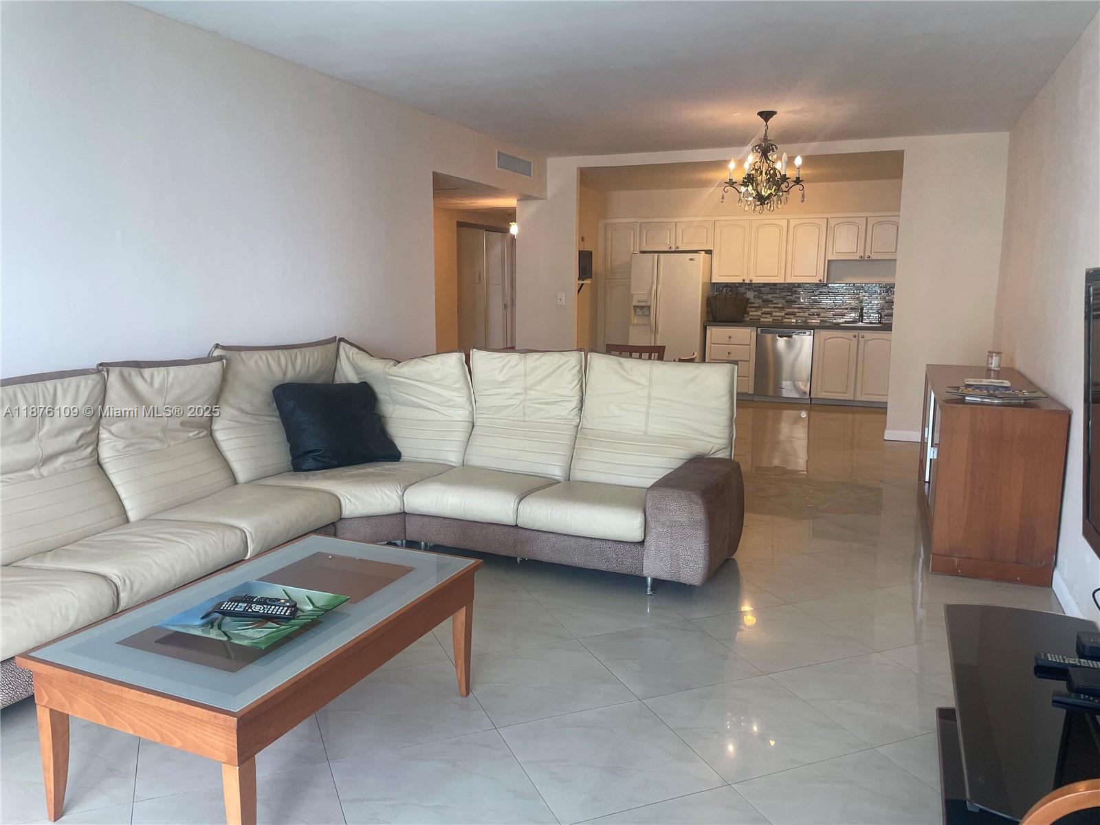 19380 Collins Ave # 1014