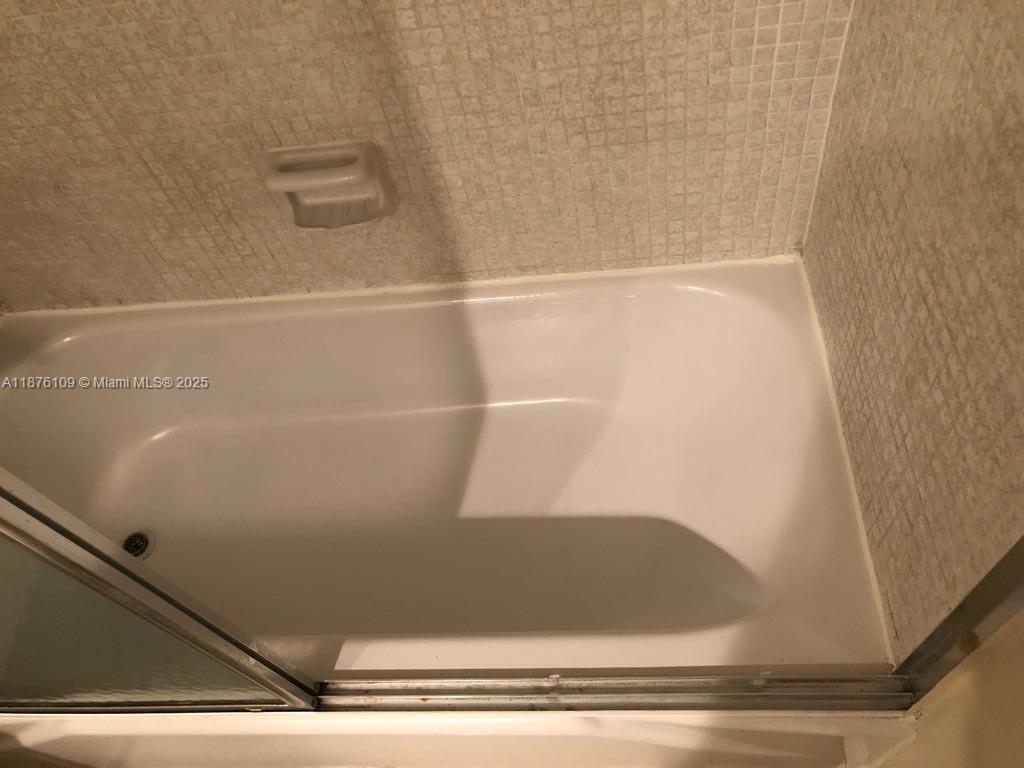 19380 Collins Ave # 1014