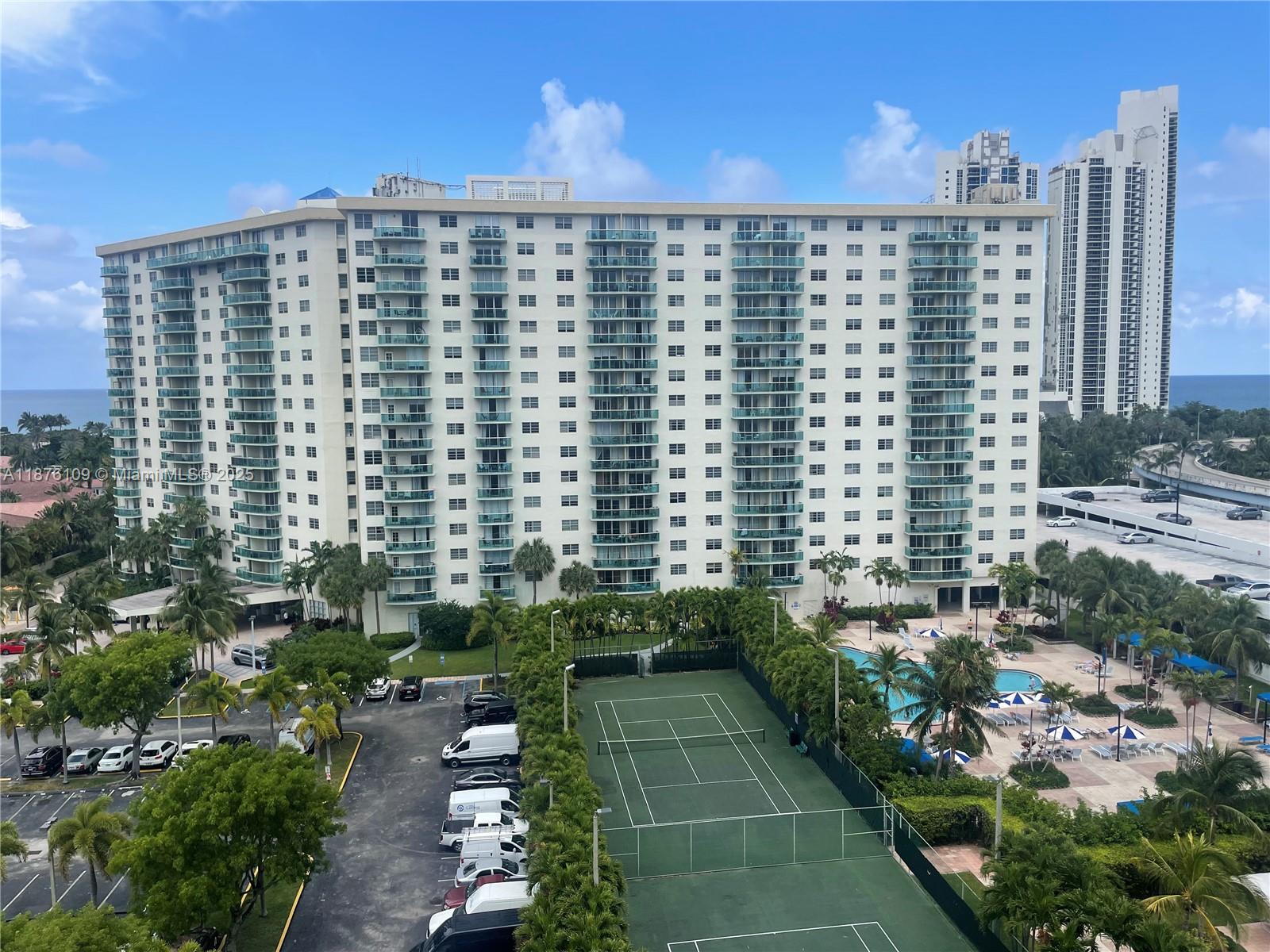 19380 Collins Ave # 1014