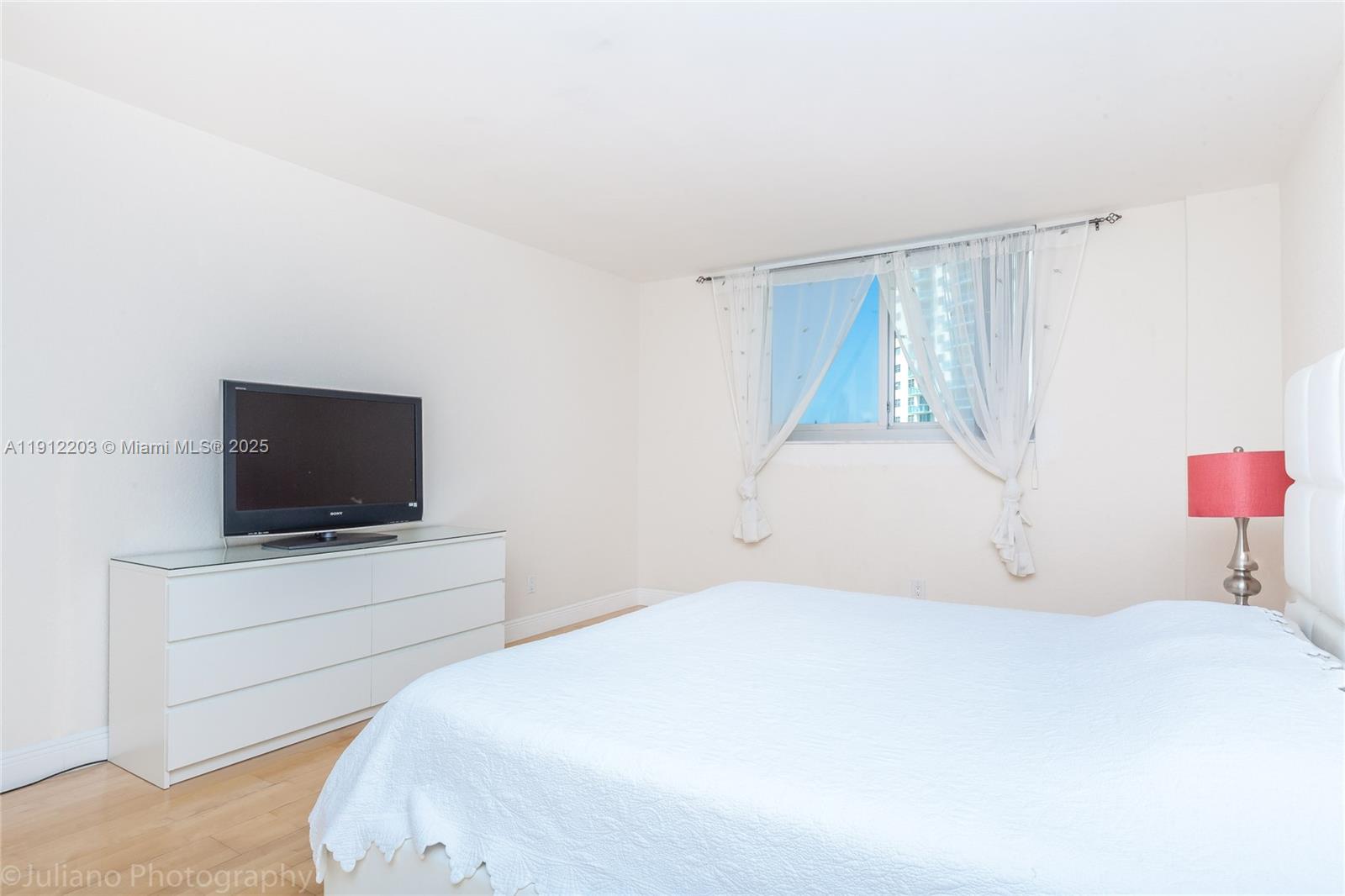 19380 Collins Ave # 427