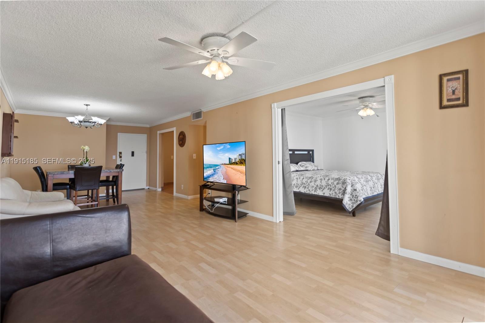 1600 S Ocean Drive # 11H