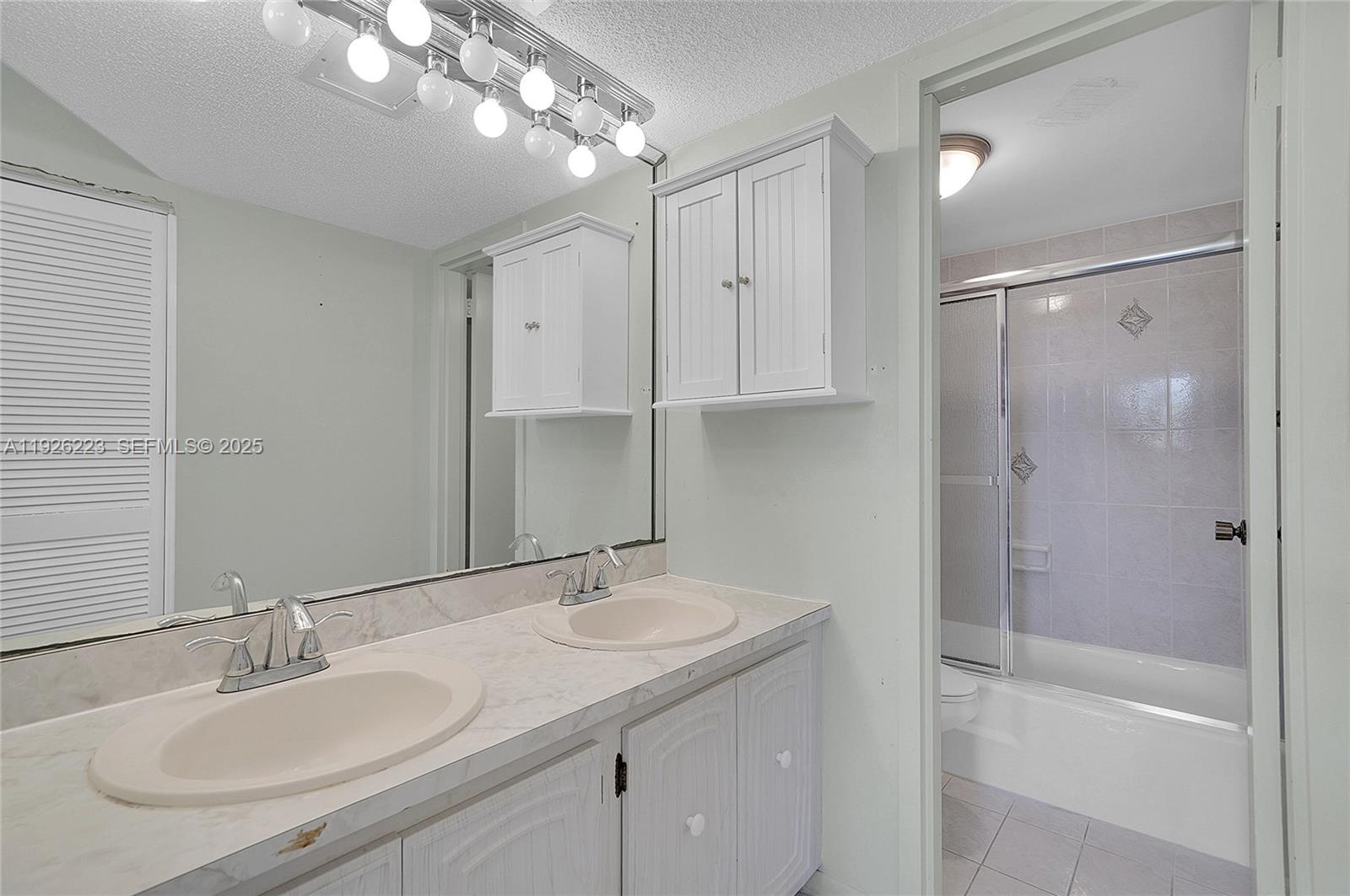 17800 Atlantic Blvd # 409